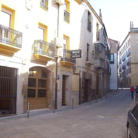 Hostal Muralla Plasencia Ngoại thất bức ảnh