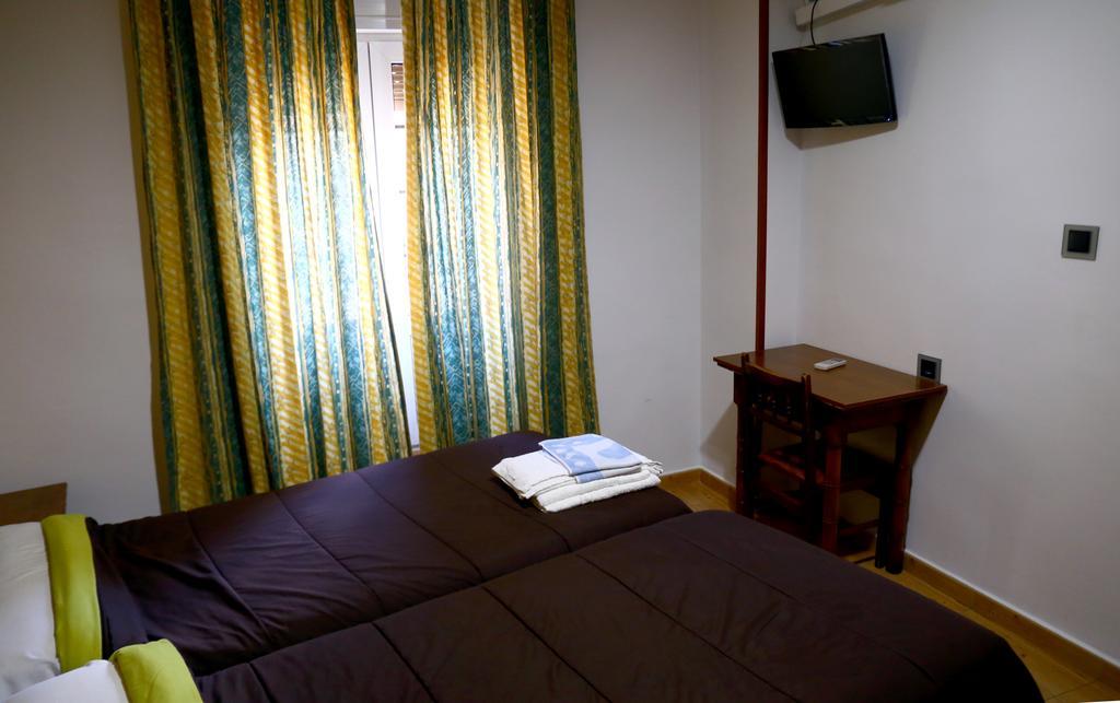 Hostal Muralla Plasencia Ngoại thất bức ảnh